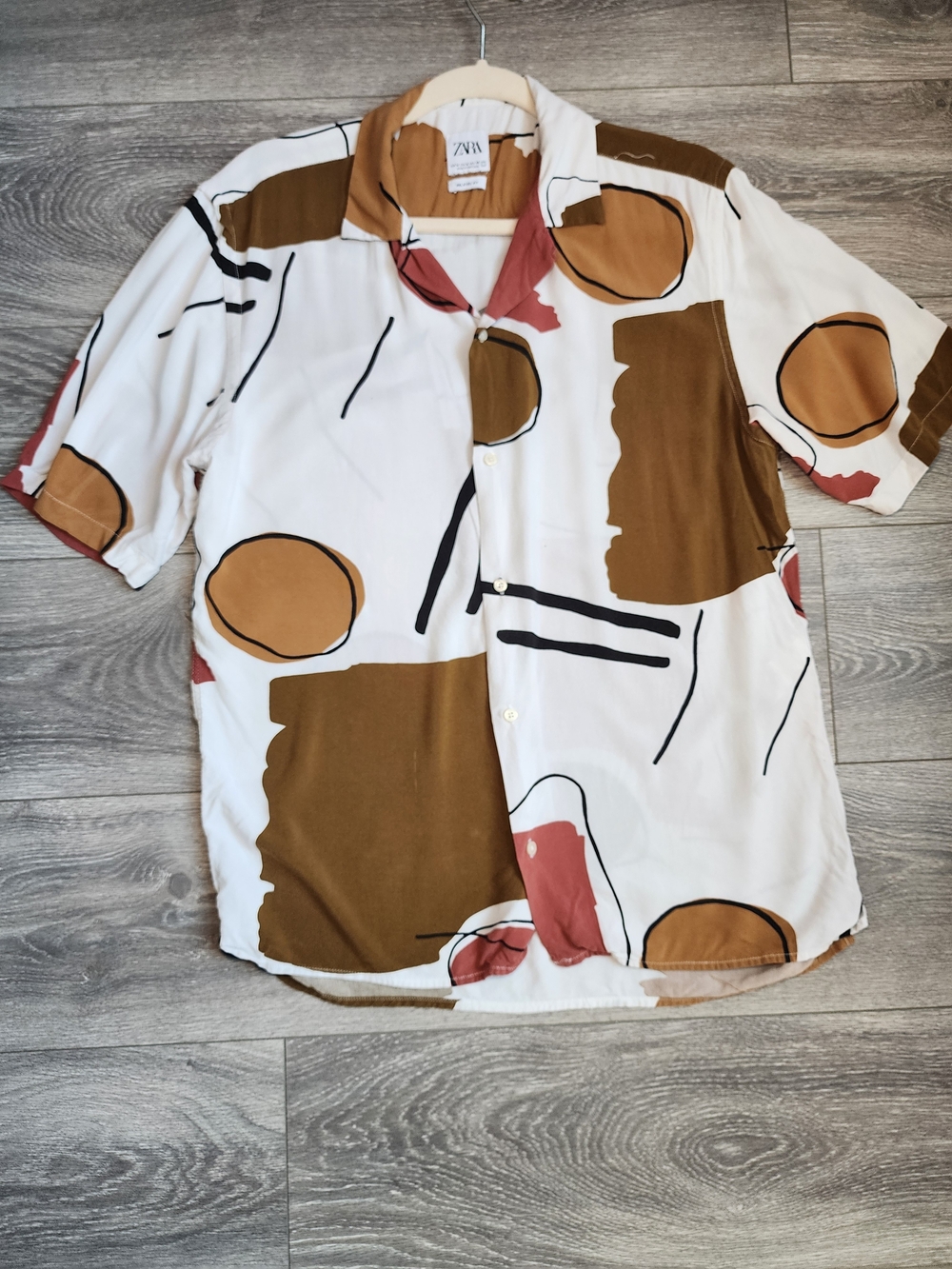 Short-Sleeve Abstract Print Shirt Relaxed Fit - Mens Medium